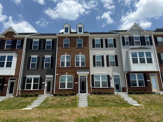 Photo - 145 Spring Gate Ln