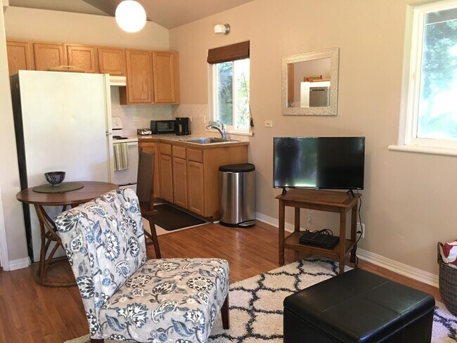 Photo - 2125 Awihi Pl