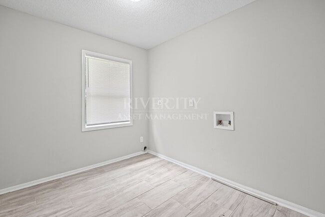 Photo - WHITEHAVEN GEM!!!! SECTION 8 WELCOMED !!!