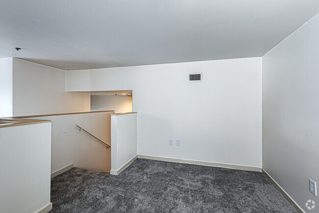 2BR, 2BA - 1,108SF - Bedroom
