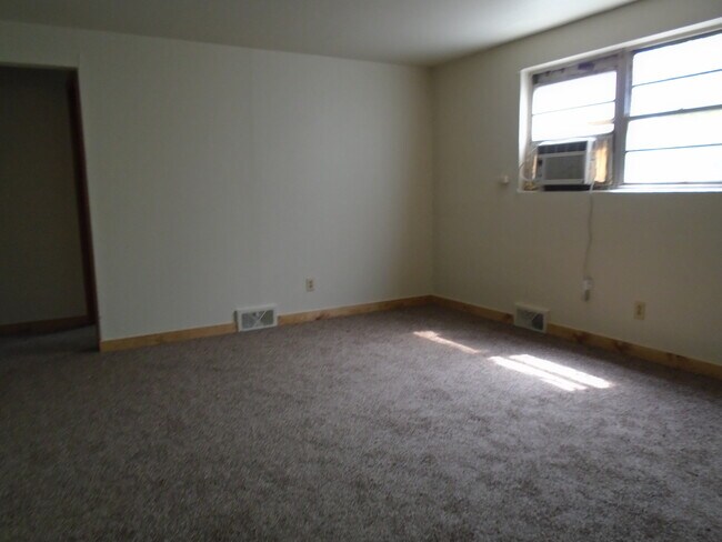 Photo - 2110 Elm Ln Unit Bsmt