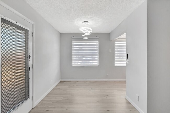 Photo - 481 Burgundy P Unit K