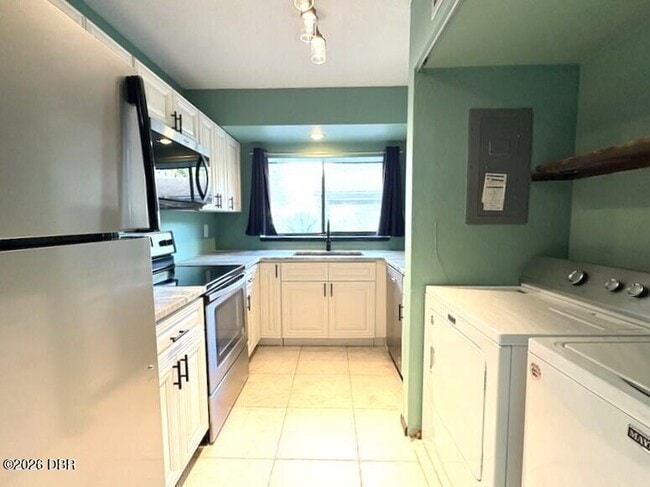 Photo - 14 Fair Oaks Cir