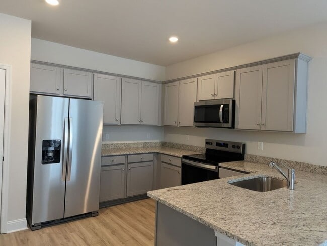 Photo - 15-17 Florence Sarah Ln