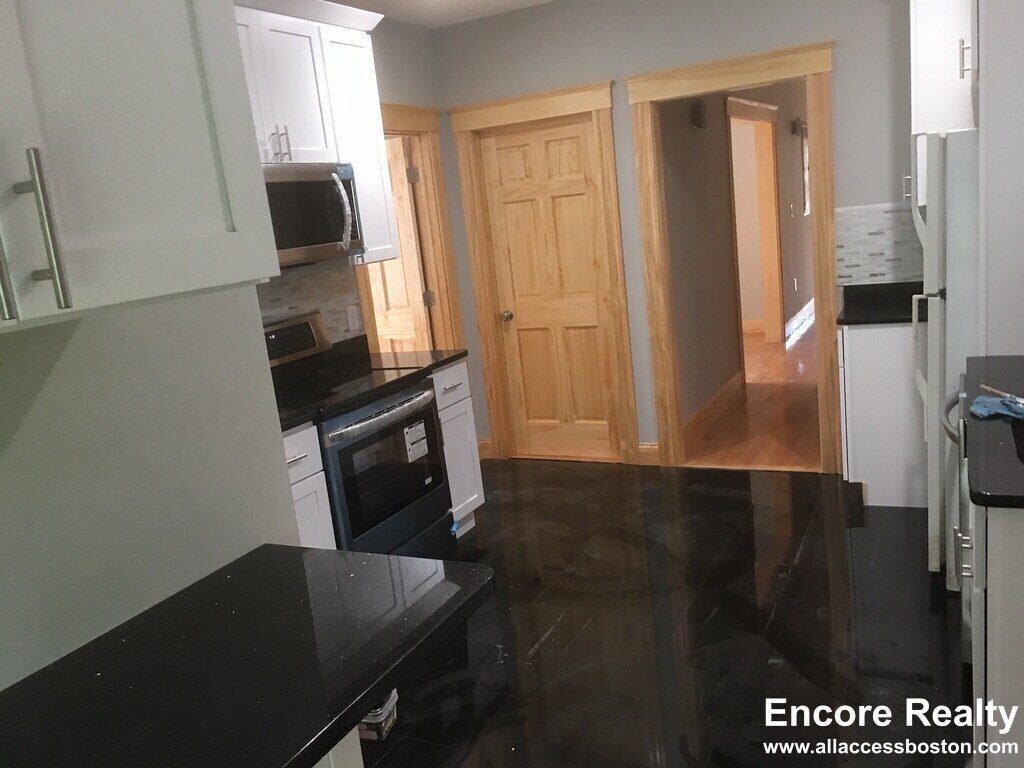 Photo - 152 Winchester St Unidad 2