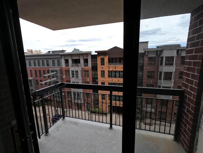 Photo - 700 1st St Unit 5G