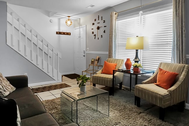 Photo - 2483 Realm St