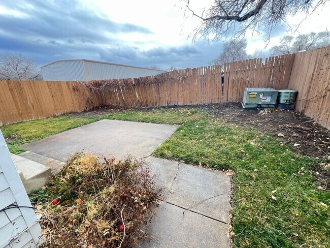 Photo - Riverside 1497-99 Unidad 1499