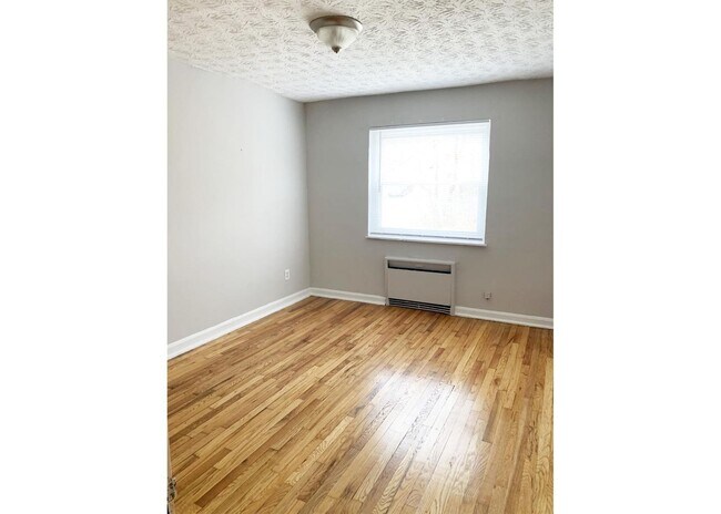 Photo - 596 Lowell Ave Unidad 596-09