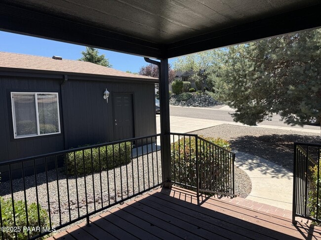 1116 Samantha St