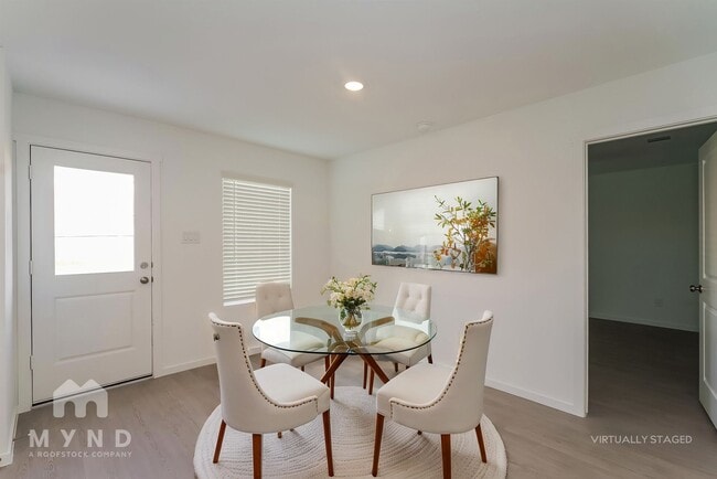 Photo - 2728 River Knl Ln