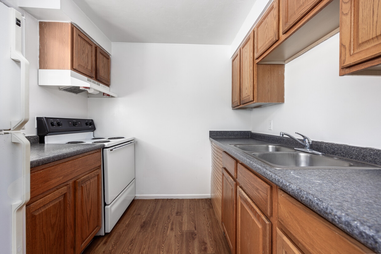 Floor Plan - 2BR/1BA