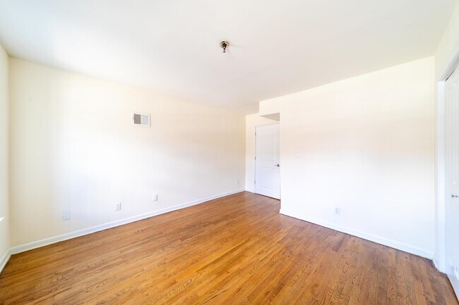 Photo - 357 Varick St Unit 125B