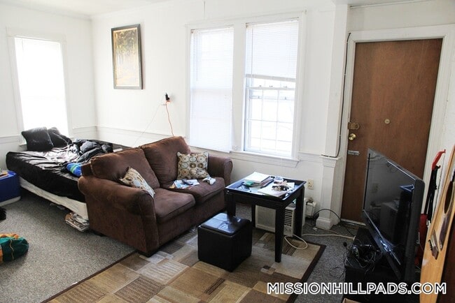 Photo - 61 S Huntington Ave Unidad 303