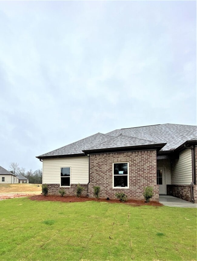Building Photo - Great Home for Rent in Lincoln, AL!!! View...