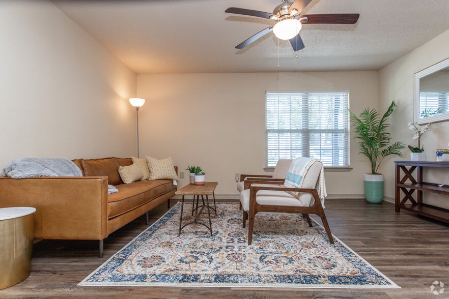2 Bedroom Living Room