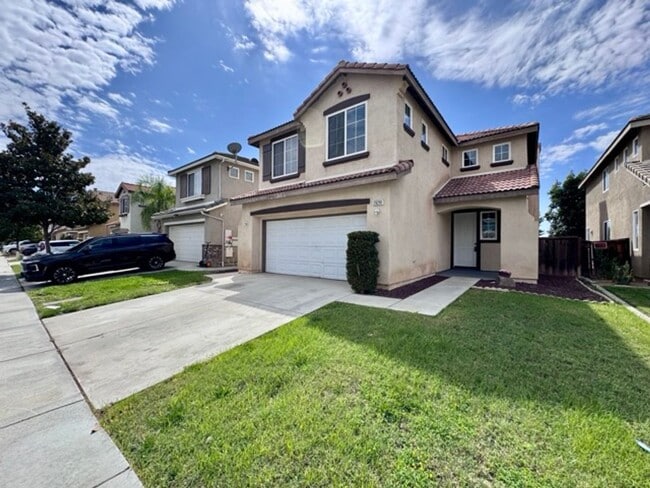 Photo - 4 Bedroom Menifee home on Menifee Lakes Go...