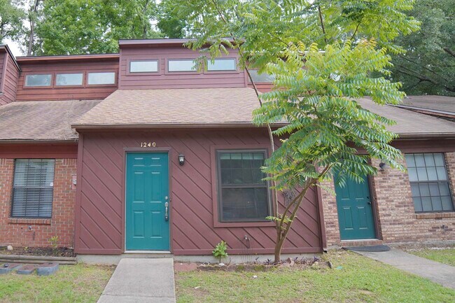 Photo - 1240 High Rd Townhome