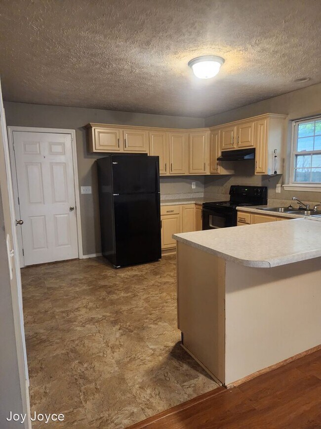 3 br, 2 bath House 307 W Hunter Rental For Rent in Nixa, MO