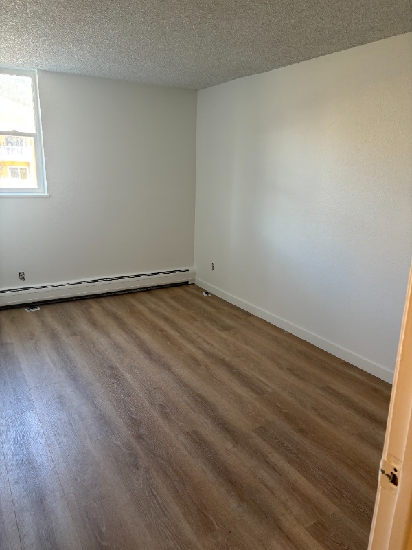 Photo - 501 Golden Cir Unit 7-102