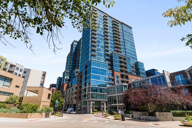 Building Photo - 1700 Bassett St Unit 1213