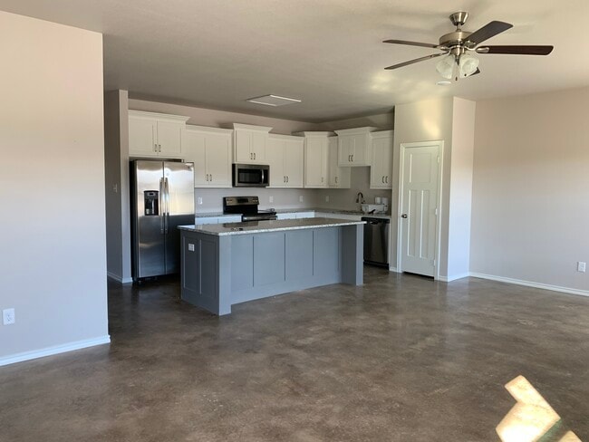 Photo - 2240 J E Woody Rd