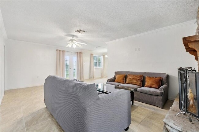 Photo - 2600 Cambridge Dr