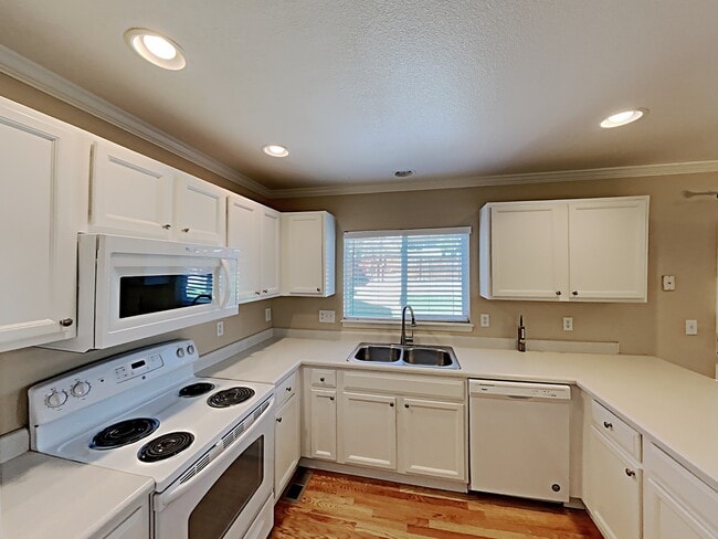 Photo - 10379 Ravenswood Way