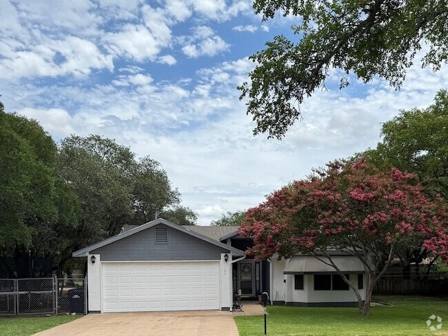 Building Photo - 103 Vandeventer Dr Rental