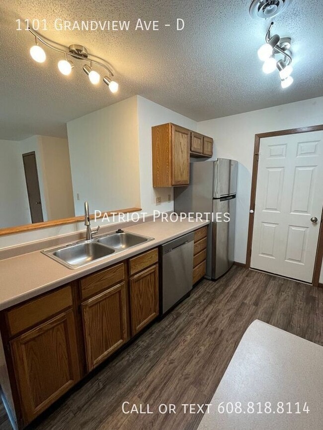 Photo - 1101 Grandview Ave Unidad D