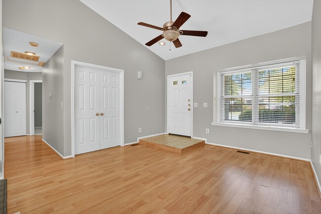 Photo - 14 Braxton Dr