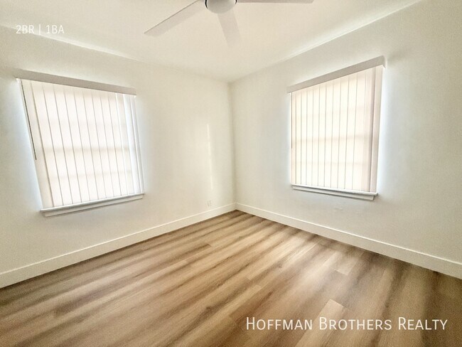 Photo - 1631 S Bronson Ave Unit 1/4