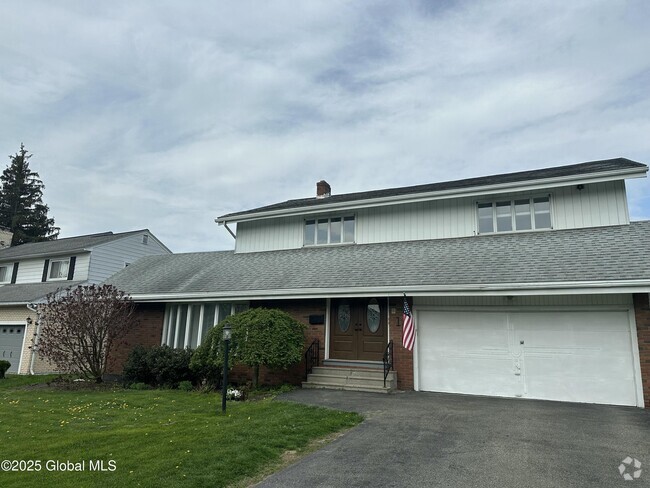 Building Photo - 12 Friebel Rd Unit 2 Rental
