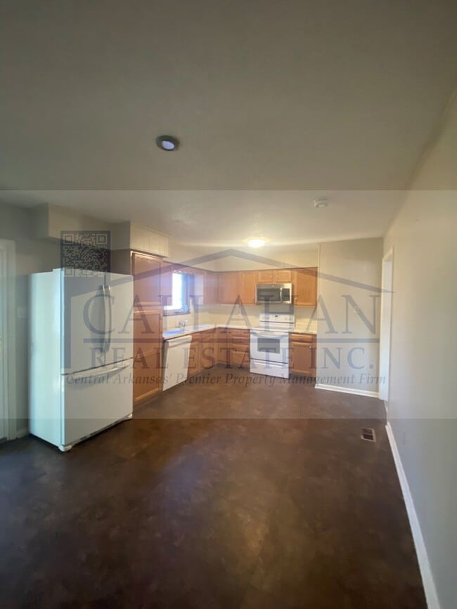 303 S Longfield Ave