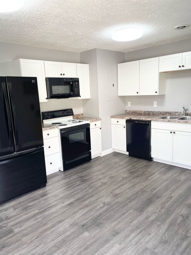 Photo - 2 Bdrm /1.5 Bath Townhome Church Hill, TN