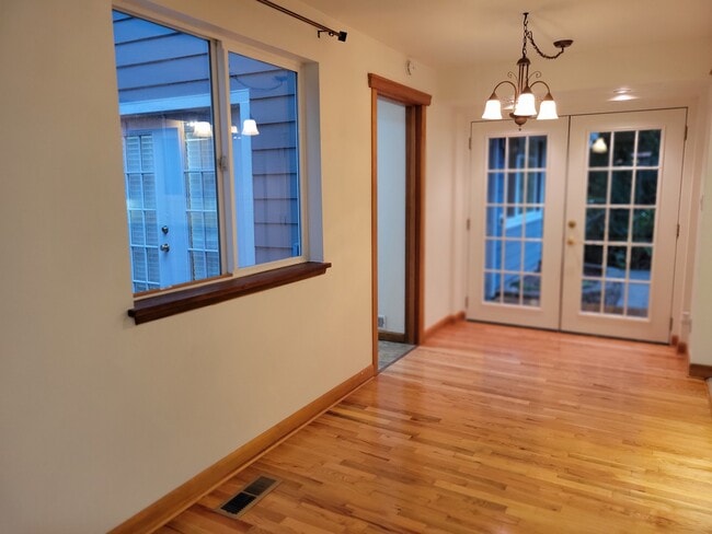 Dinng Area - 13344 23rd Pl NE