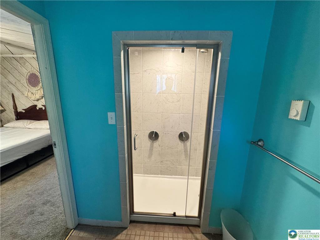 Photo - 2156 White Oak Dr