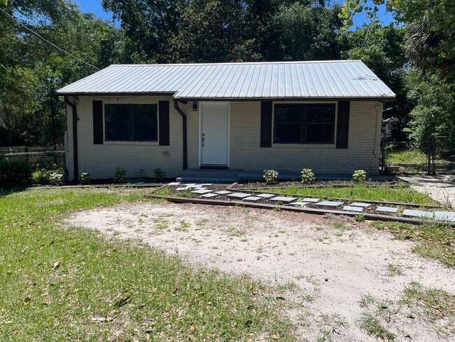Photo - 1217 Kirby St