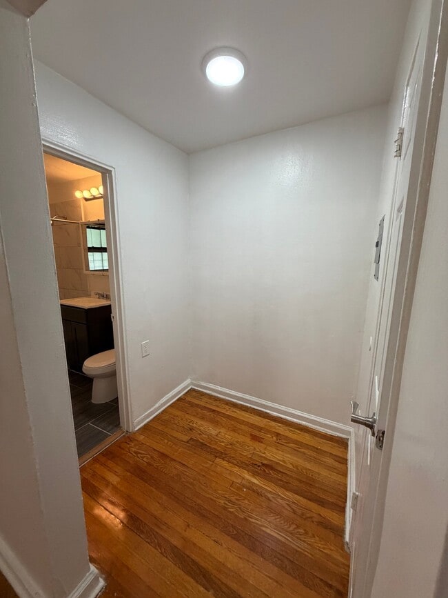 463 Highland Ave Unit 2D
