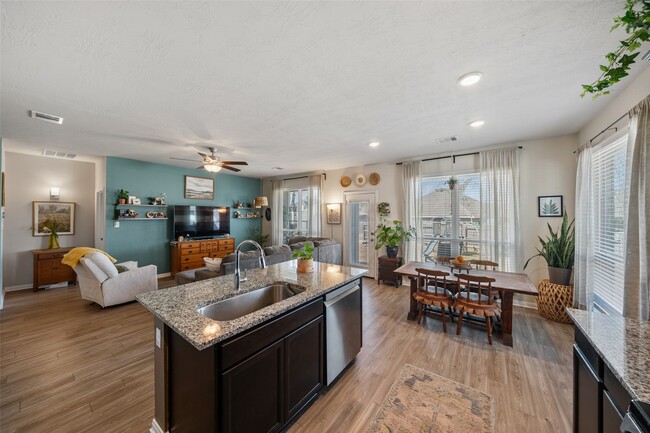 Photo - 11947 Sunshine Park Dr N