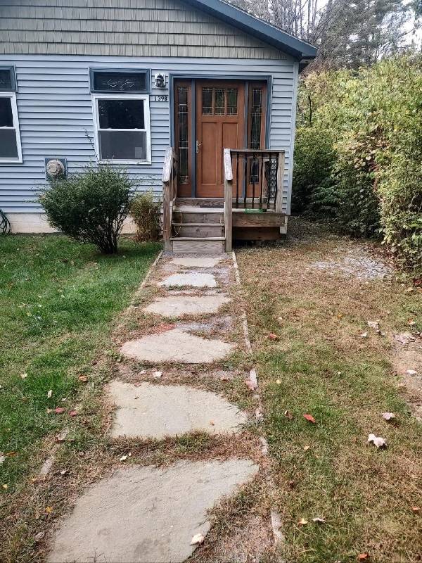 Photo - 139 Traver Rd