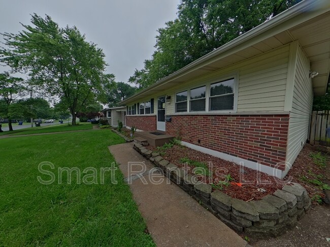 Building Photo - 770 Manresa Ln Rental