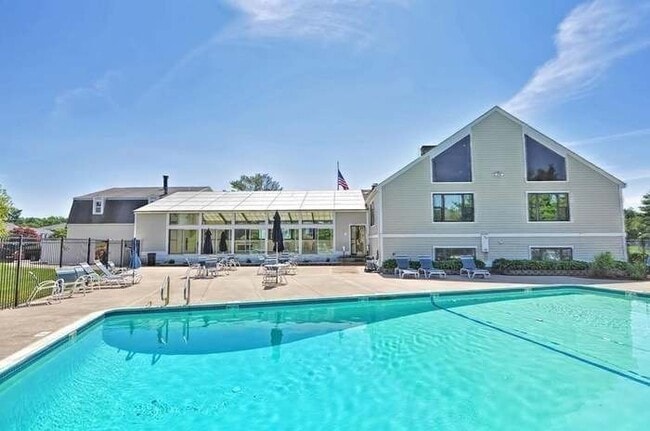 Photo - 403 Erin Rd