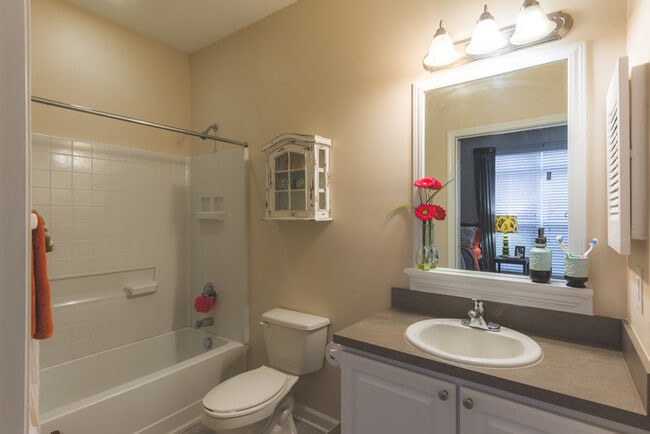 Photo - University Edge Apartments