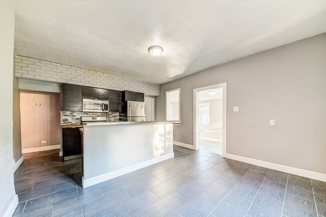 Photo - 311 Boggs Ave