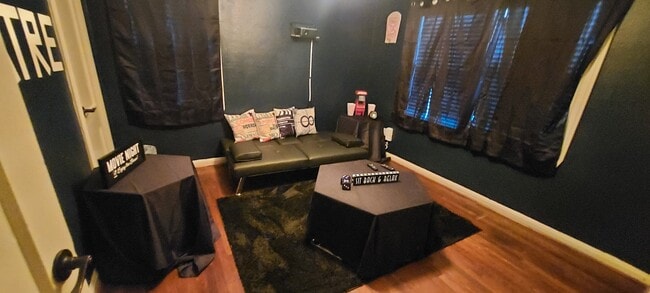 Oficina de arrendamiento - 3340 Blodgett St Unidad 3340