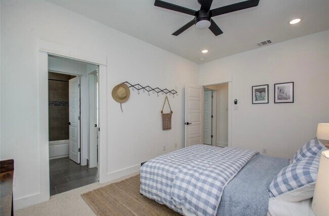 Photo - 778 W Tidwell Rd