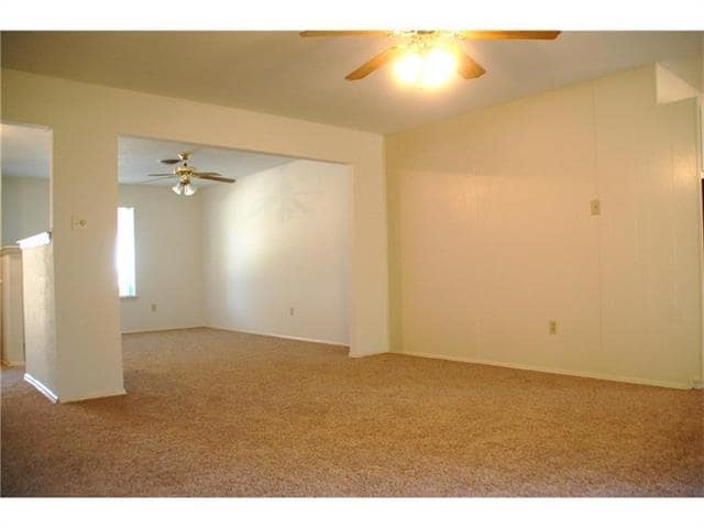 Photo - 409 Wilshire Dr