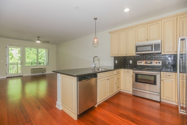 Photo - The Infinity Luxury Residences. Unit 523