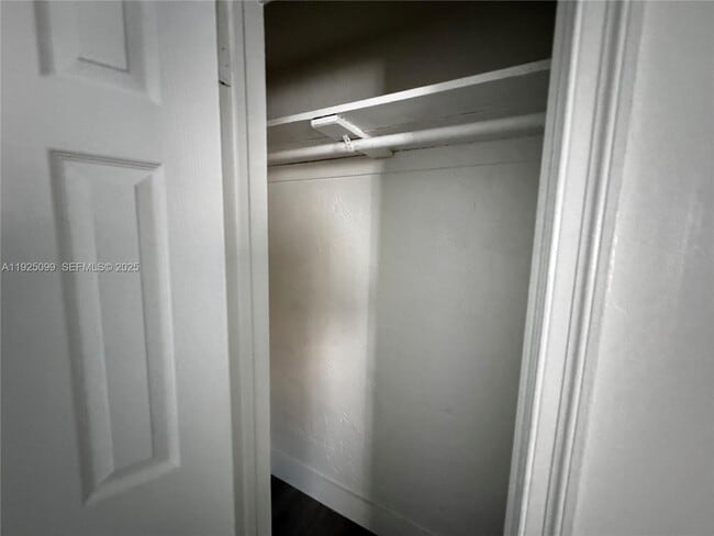 Photo - 4017 SW 24th St Unit 2